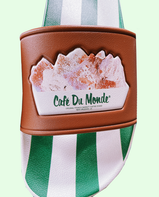 MR EATWELL x Cafe du Monde Sweetslides in "French Market Stripe"